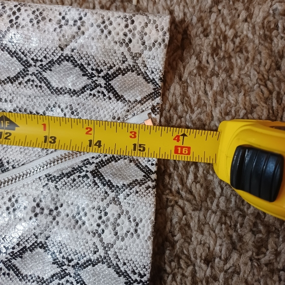 Snakeskin print skirt - Picture 8 of 8